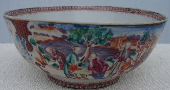 C. 1770 CHINESE EXPORT MANDARIN PALETTE BOWL 10
