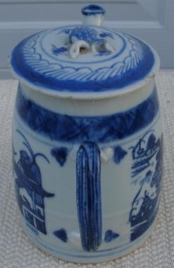 CHINESE EXPORT BLUE CANTON TEAPOT