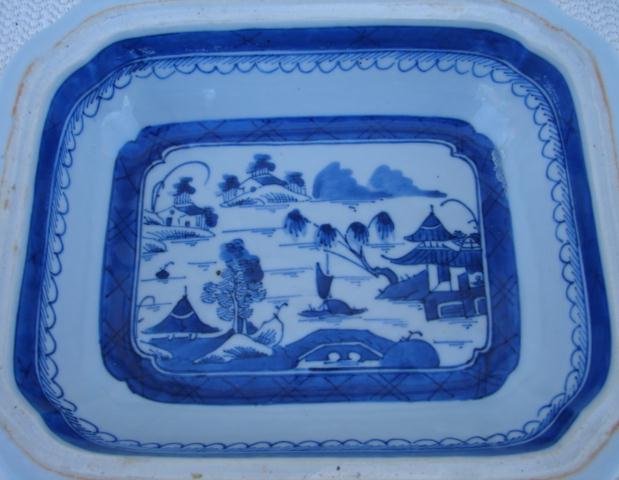 C. 1890 CHINESE EXPORT BLUE CANTON VEGETABLE DISH