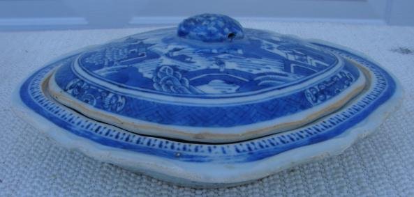 C. 1890 CHINESE EXPORT NANKING VEGETABLE DISH