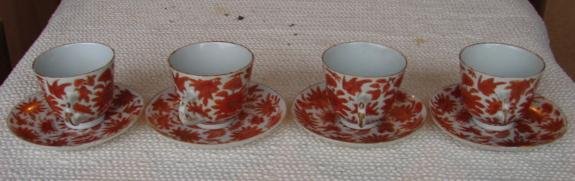 C. 1875 SET (4) SACRED BIRD AND BUTTERFLY DEMITASSE CUPS/SAUCERS