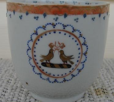 C. 1770 CHINESE EXPORT DEMI CUP 2 BIRDS ON CIGAR