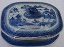 C. 1850 CHINESE EXPORT BLUE CANTON SAUCE TUREEN W/UNDER-PLATE