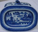C. 1850 CHINESE EXPORT BLUE CANTON SAUCE TUREEN W/UNDER-PLATE