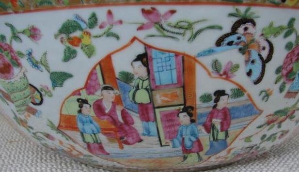 C. 1820 CHINESE EXPORT ROSE MANDARIN HUGE PUNCH BOWL