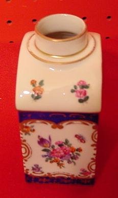 EUROPEAN TEA CADDY