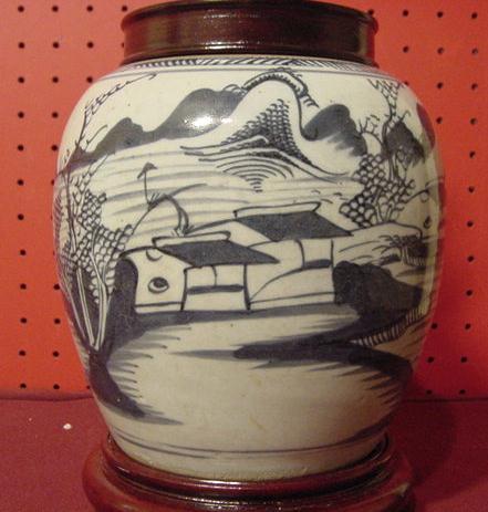 CHINESE EXPORT BLUE CANTON GINGER JAR