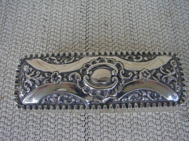 C. 1920 ENGLISH STERLING SILVER BOX W/COVER