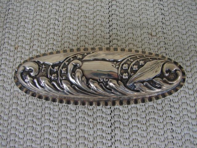 C. 1920 CRYSTAL BOX W/SILVER TOP
