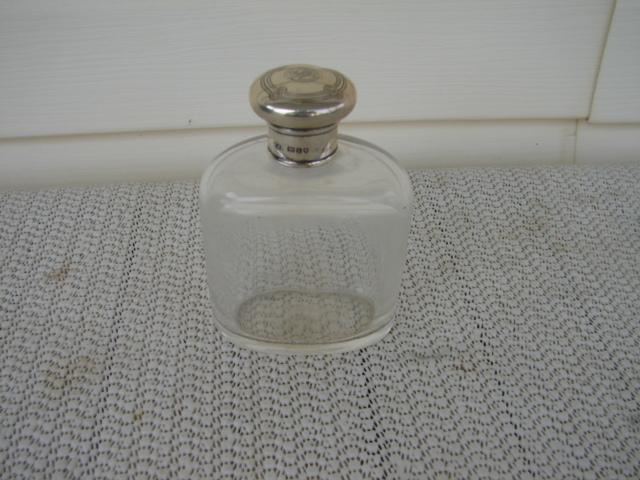 C. 1920 ENGLISH PERFUME BOTTLE W/STERLING TOP