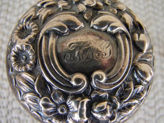 C. 1920 CRYSTAL BOX W/SILVER TOP