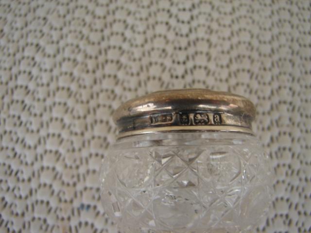 C. 1920 CRYSTAL GLASS BOTTLE W/STERLING TOP