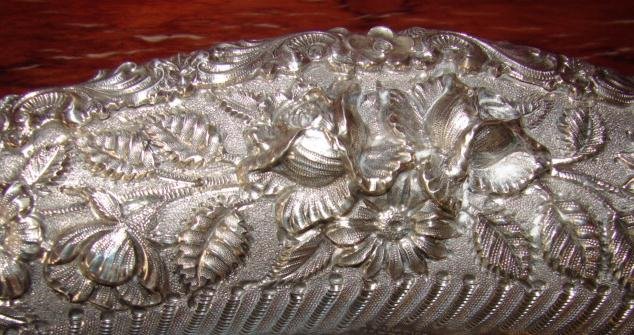SCHOFIELD BALTIMORE ROSE BREAD TRAY