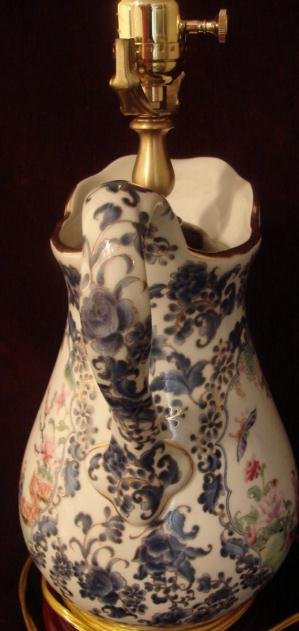 19TH CENTURY CHINESE EXPORT MANDARIN PITCHER