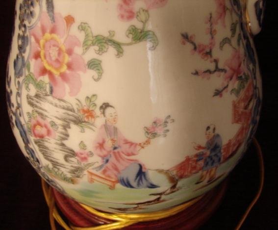 19TH CENTURY CHINESE EXPORT MANDARIN PITCHER