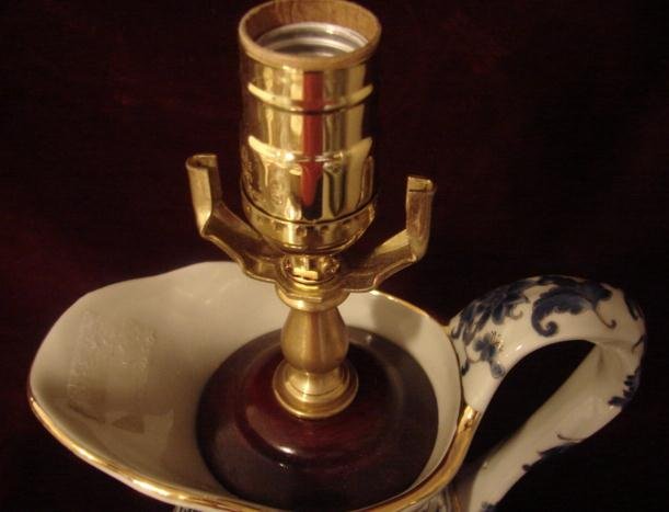 19TH CENTURY CHINESE EXPORT MANDARIN PITCHER