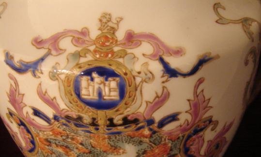C. 1920 DOUBLE HANDLEPORCELAIN VASE W/FOX HUNT