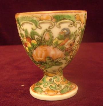 CHINESE EXPORT EGG CUP