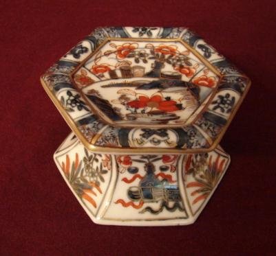 C. 1800 CHINESE IMARI SIX-SIDED MASTER SALT