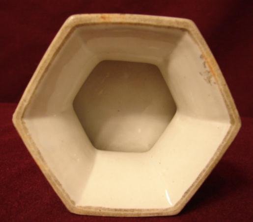 C. 1800 CHINESE IMARI SIX-SIDED MASTER SALT