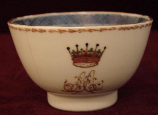 C. 1770 CHINESE EXPORT ARMORIAL TEA BOWL