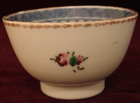 C. 1770 CHINESE EXPORT ARMORIAL TEA BOWL