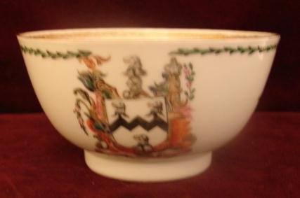 C. 1780 CHINESE EXPORT ARMORIAL TEA BOWL 4 1/4