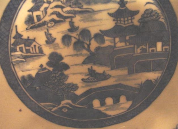 C.1840 CHINESE EXPORT BLUE CANTON SCALLOPED