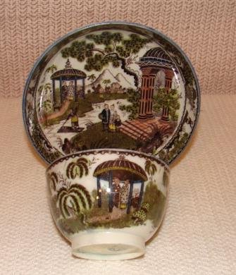 A VERY FINE ENGLISH PEARLWARE CUP/SAUCER