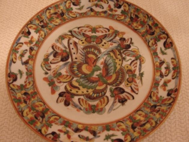 C. 1850 CHINESE EXPORT PAIR 1000 BUTTERFLY PLATES