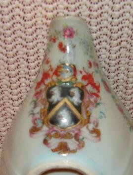 C. 1750 CHINESE EXPORT ARMORIAL SAUCE/GRAVY BOAT