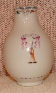 C. 1785 CHINESE EXPORT CREAM JUG W/ ARMORIAL CREST