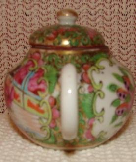 C. 1890 CHINESE EXPORT ROSE MEDALLION MINI TEAPOT
