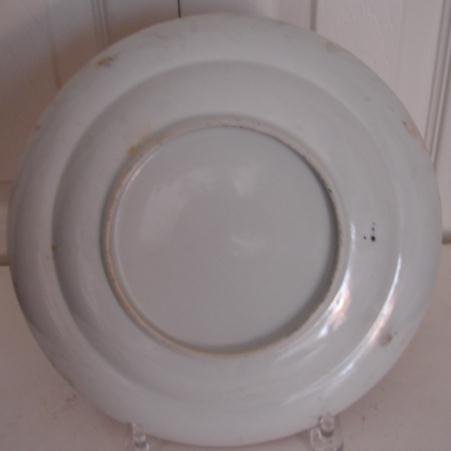 C. 1840 CHINESE EXPORT BIRD AND BUTTERFLY SHALLOW SOUP PLATE AND BUTTERFLY
