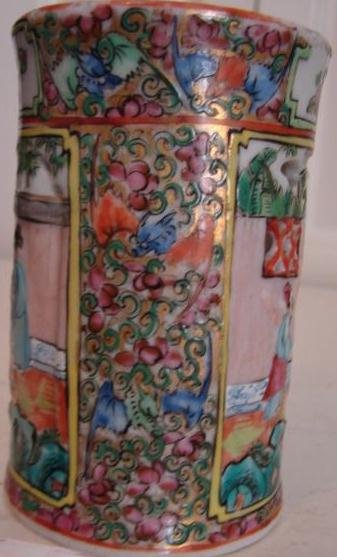 C. 1820 CHINESE EXPORT ROSE MANDARIN BRUSH POT RETICULATED