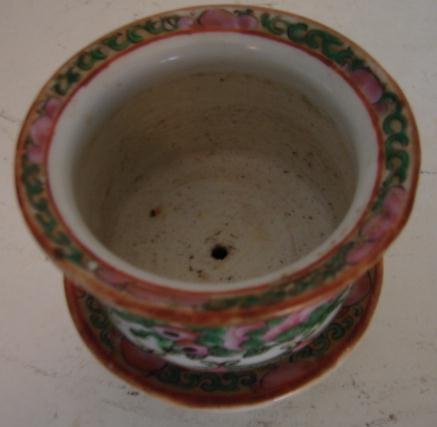 C. 1880 CHINESE EXPORT ROSE MEDALLION CACHE POT W/ COVER