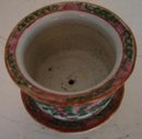 C. 1880 CHINESE EXPORT ROSE MEDALLION CACHE POT W/ COVER