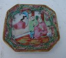 C. 1875 PAIR CHINESE EXPORT ROSE MEDALLION 8-SIDED CONDAMINT DISHES