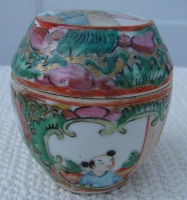 C. 1880 ROSE MEDALLION BARREL SHAPE DRESSING JAR