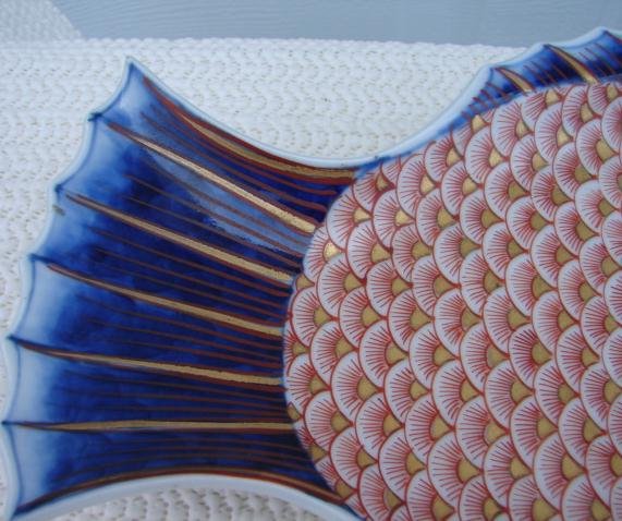 C. 1890 JAPANESE IMARI FISH 9 3/4