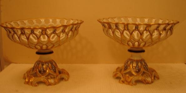 C. 1820-1840 OLD PARIS PAIR OF COMPOTES