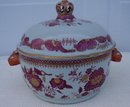 C. 1740-1760 CHINESE EXPORT SOUP TUREEN WITH COVER