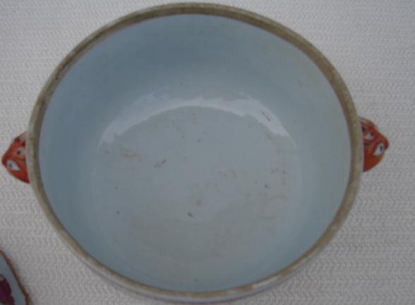 C. 1740-1760 CHINESE EXPORT SOUP TUREEN WITH COVER