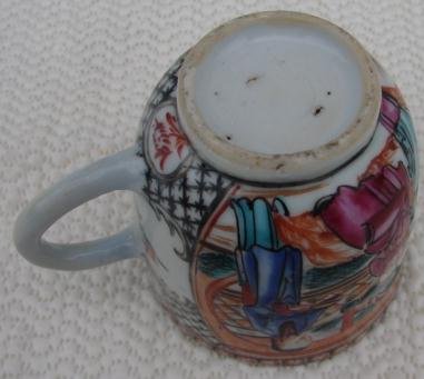 C. 1770 CHINESE EXPORT MANDARIN PALETTE DEMITASSE CUP