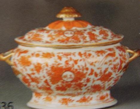 C. 1820-1840 CHINESE EXPORT SOUP TUREEN SACRED BIRD AND BUTTERFLY WITH COVER
