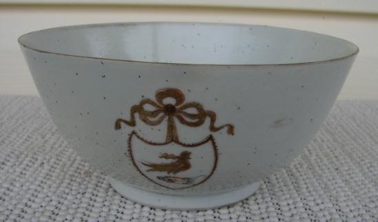 CIRCA 1780 CHINESE EXPORT LARGE TEA BOWL