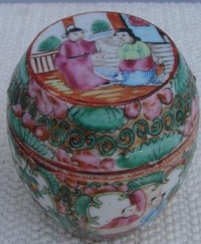 C. 1875 SET OF (5) ROSE MEDALLION BARREL BOXES W/COVERS