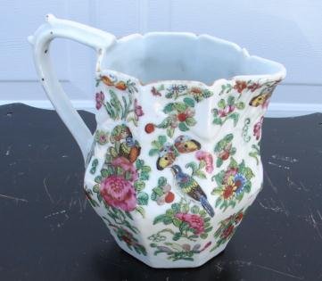 C. 1850 CHINESE EXPORT ROSE CANTON SCALLOPED PITCHER 7