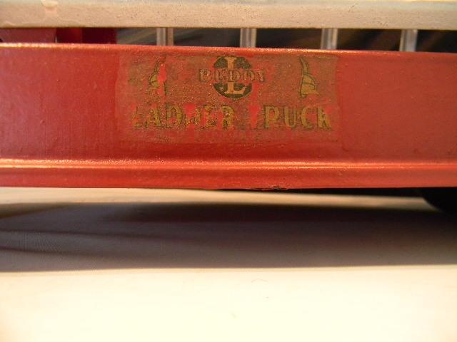 BUDDY L 1940'S LADDER TRUCK