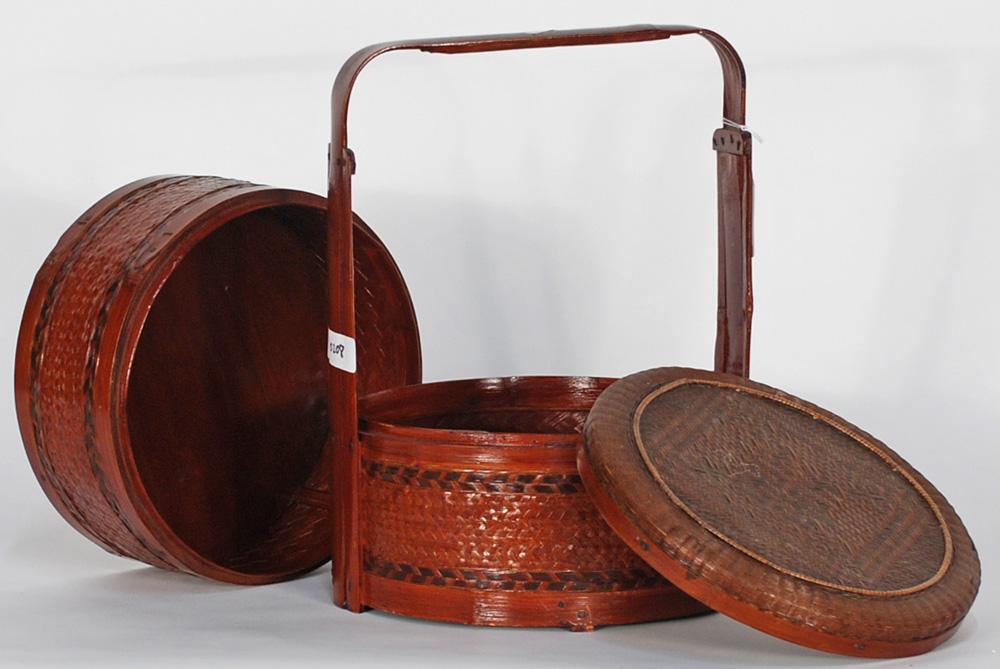 Chinese Woven Round Food Basket with Handle